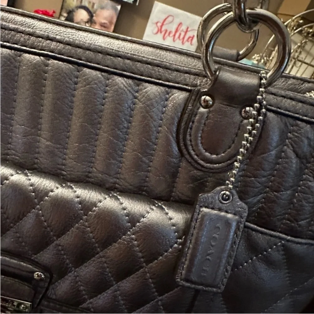 Coach Silver Platinum Quilted Leather Purse Shopper Tote Shoulder Bag EUC - Picture 3 of 15